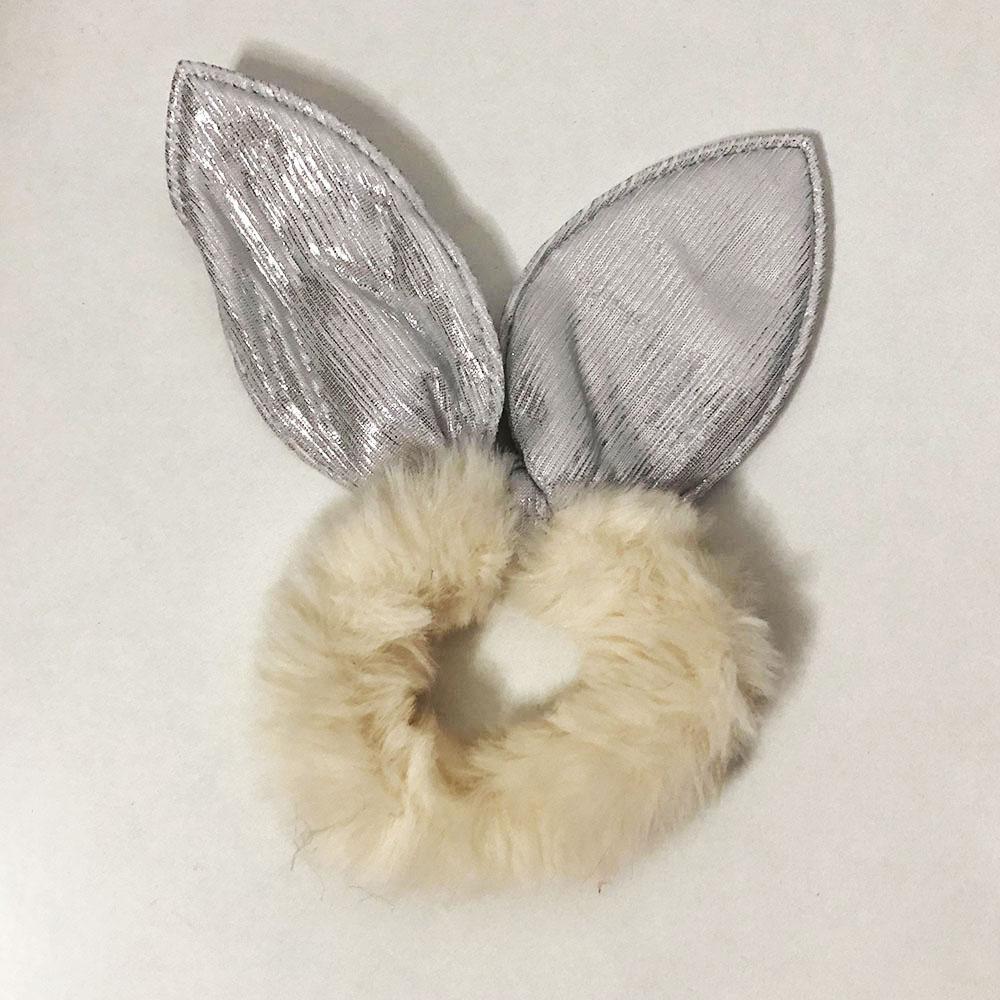 Гумки для волосся з вушками зайчика. Колір білий